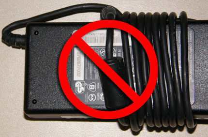 Rol de kabels van uw Sony Vaio nooit om het blok heen!
